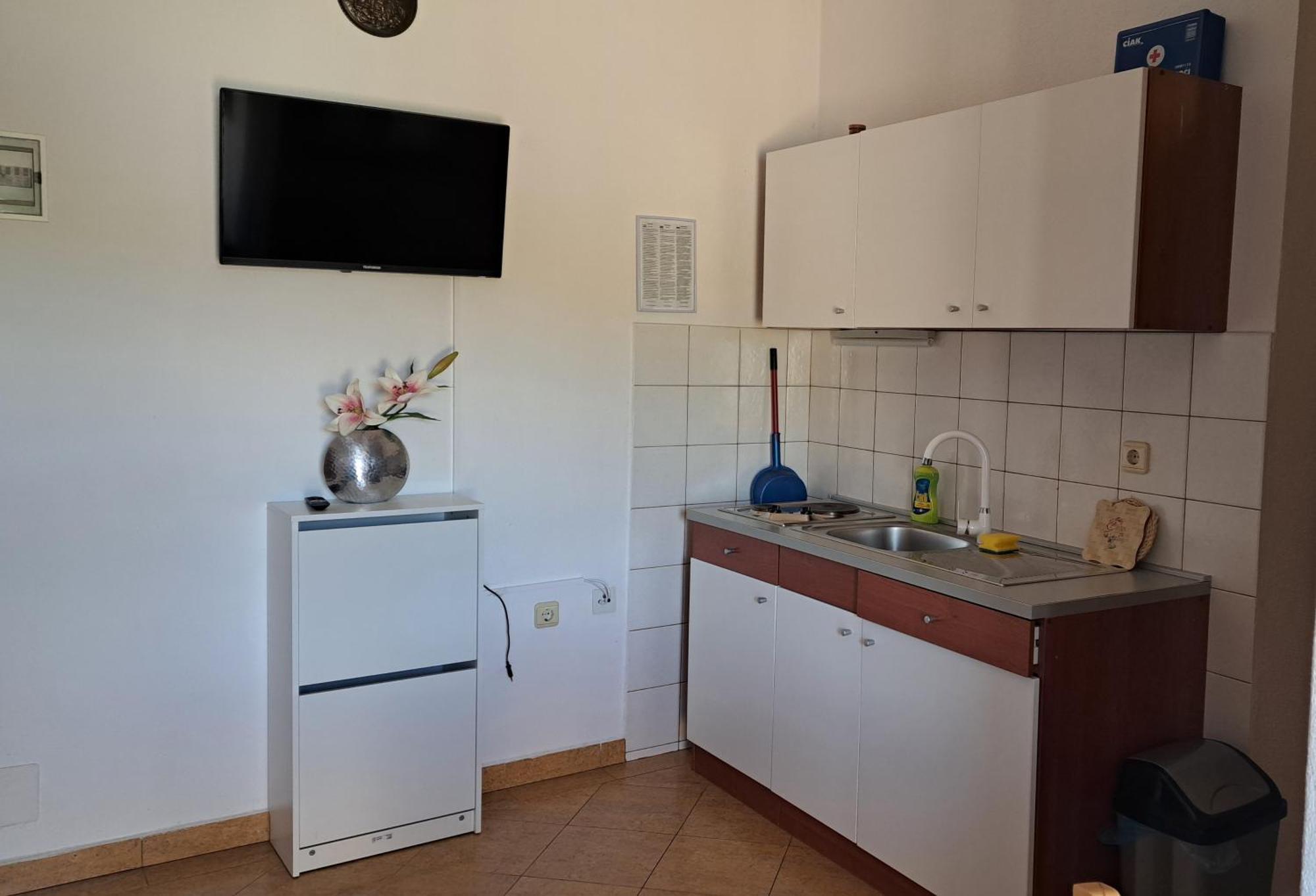 Apartment Krizanovic Малинска Экстерьер фото